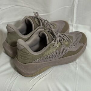 Under Armour Curry Splash 24 Suede Basketball Shoes - Taupe